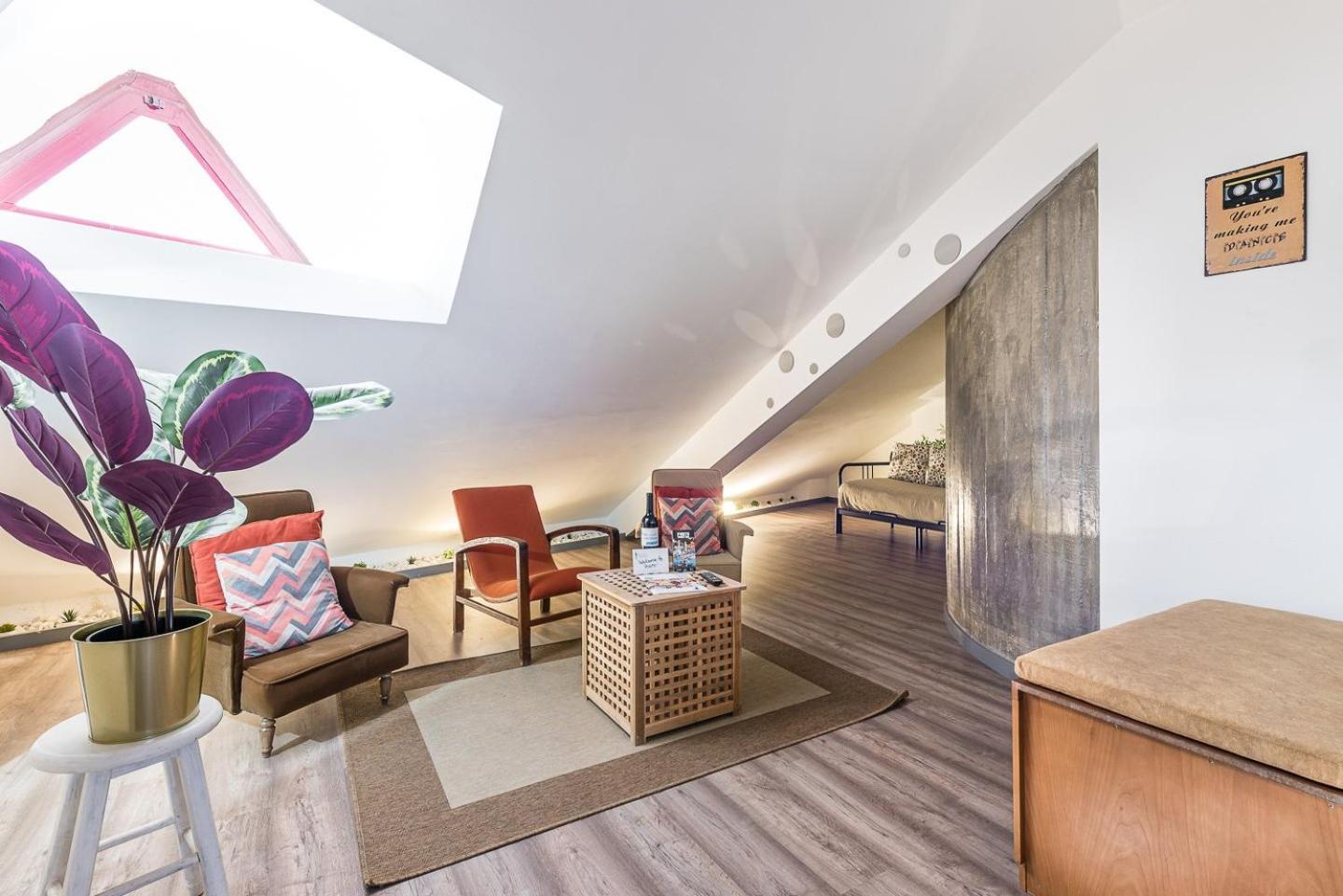 Apartament Guestready - Red Stripes *